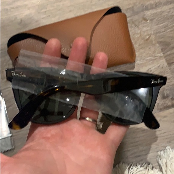 🩵SOLD🩵Ray-Ban sunglasses G-15 lens tortoise - Picture 4 of 5